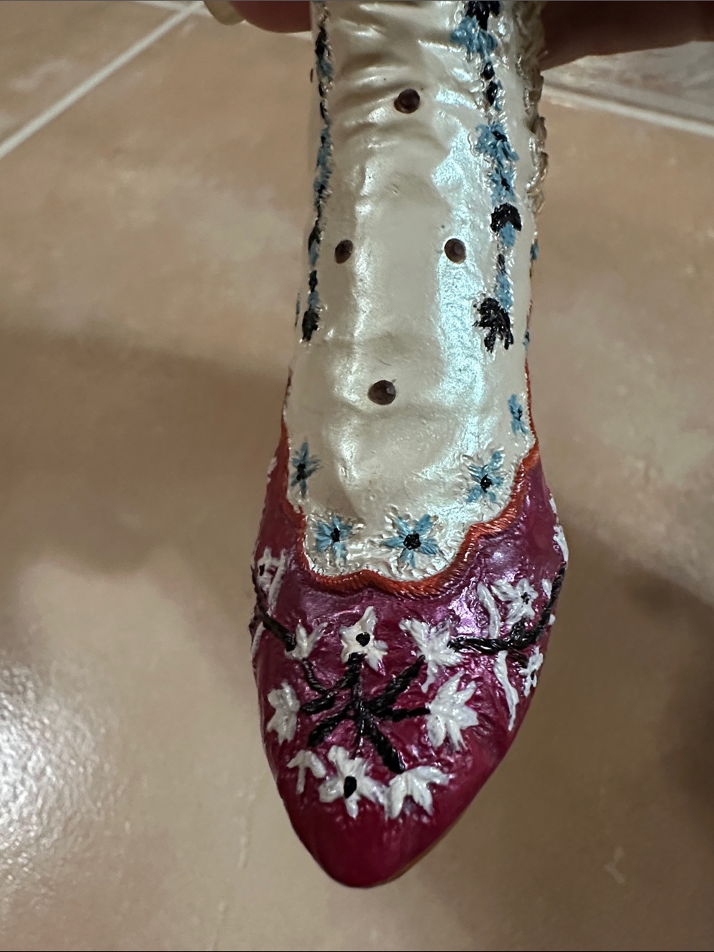 VTG COLLECTABLE “Just The Right Shoe” Opera Boot Figurine - Picture 4 of 11